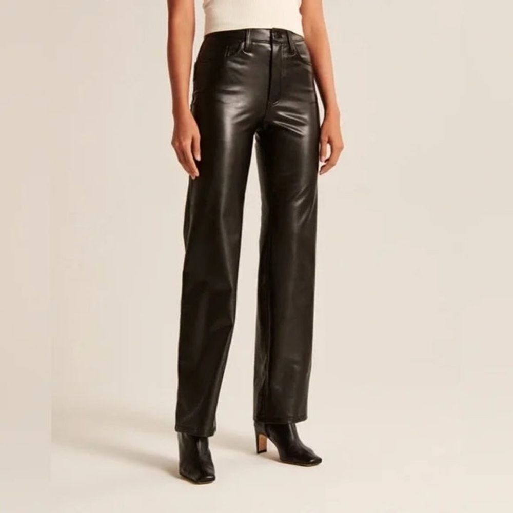 Abercrombie & Fitch 22Petite The 90s Straight Ultra High Rise Faux Leather Pants